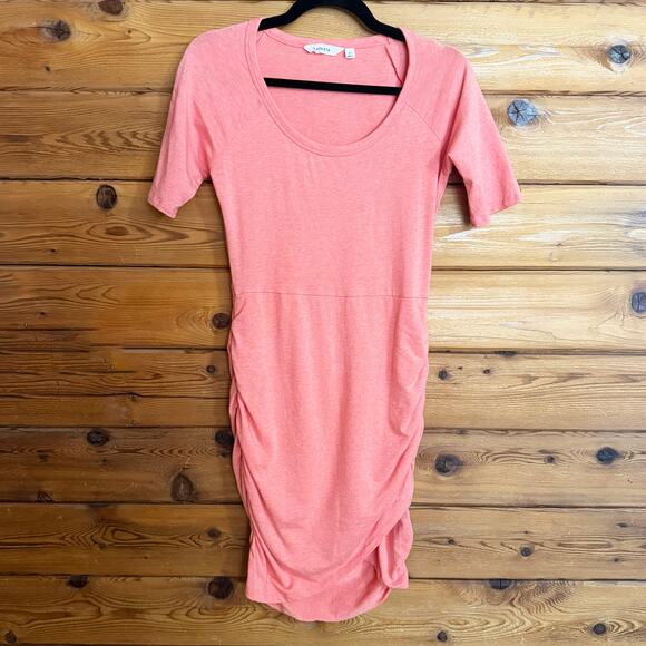 Athleta Seeker Tee Dress Small Peach Short Sleeve Scoop Neck Ruched Tulip Hem - Picture 1 of 6